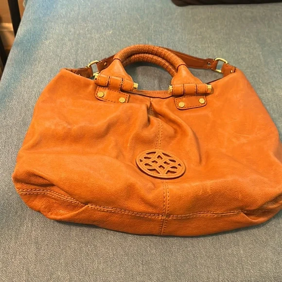 Purse - Picture 2 of 3